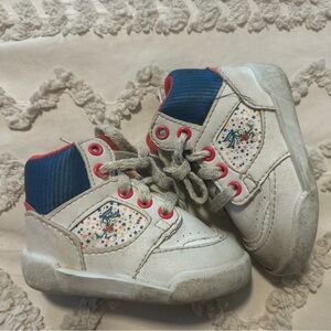 Warner Bros White and Blue Baby Walker Shoes Vintage Looney Toon Adventure
